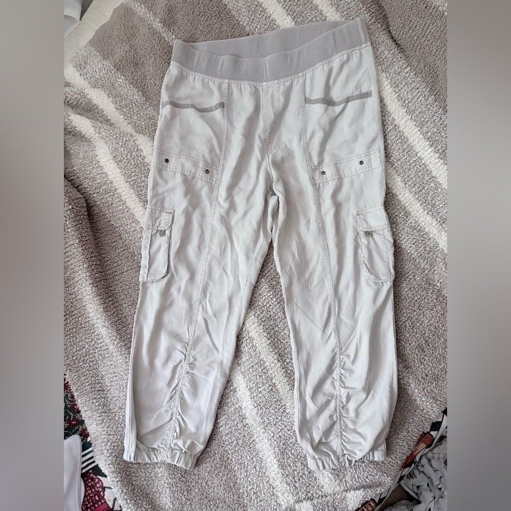 XCVI Light Gray Pants Joggers